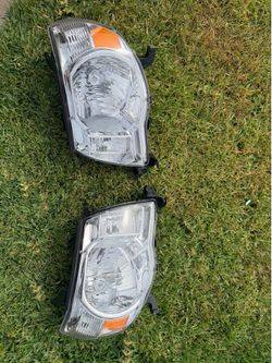 05 Tacoma Headlights