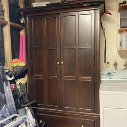 Nice Wooden Armoire 