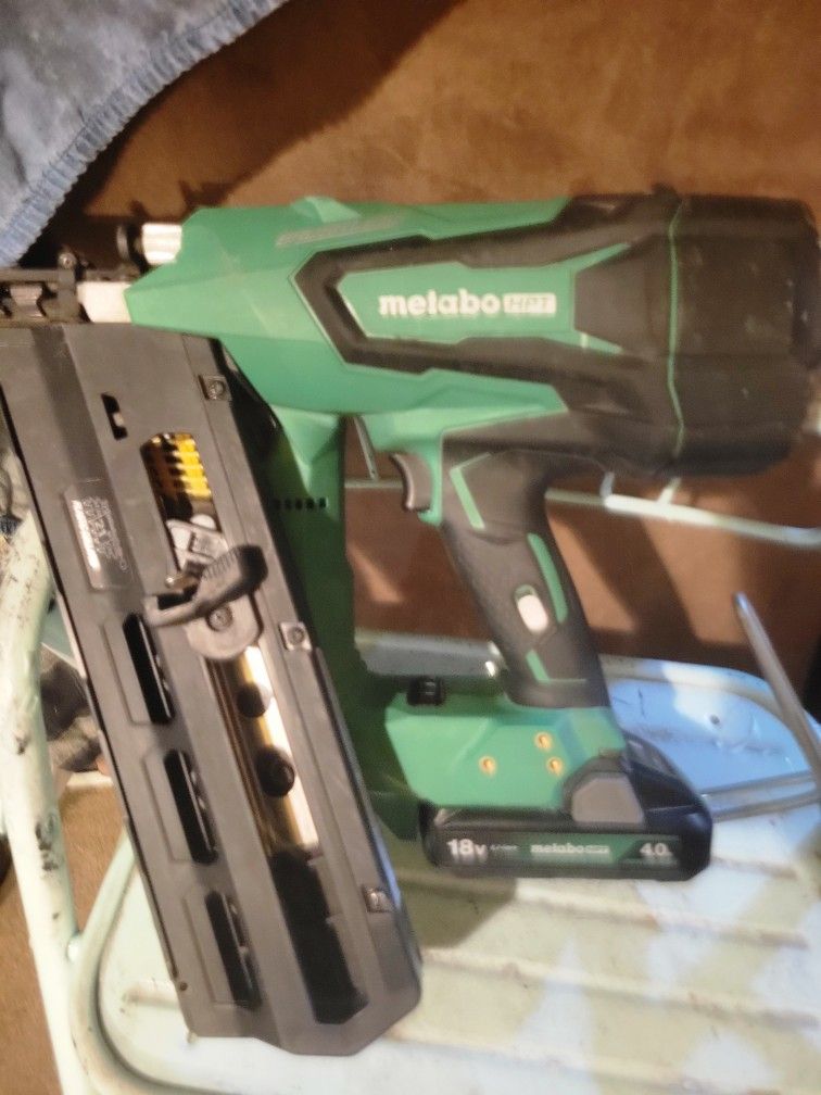 Metabo HPT Nail Gun