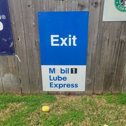 Mobile 1 Sign
