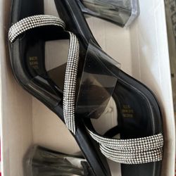 Brand NEW Black Elegant Heels 