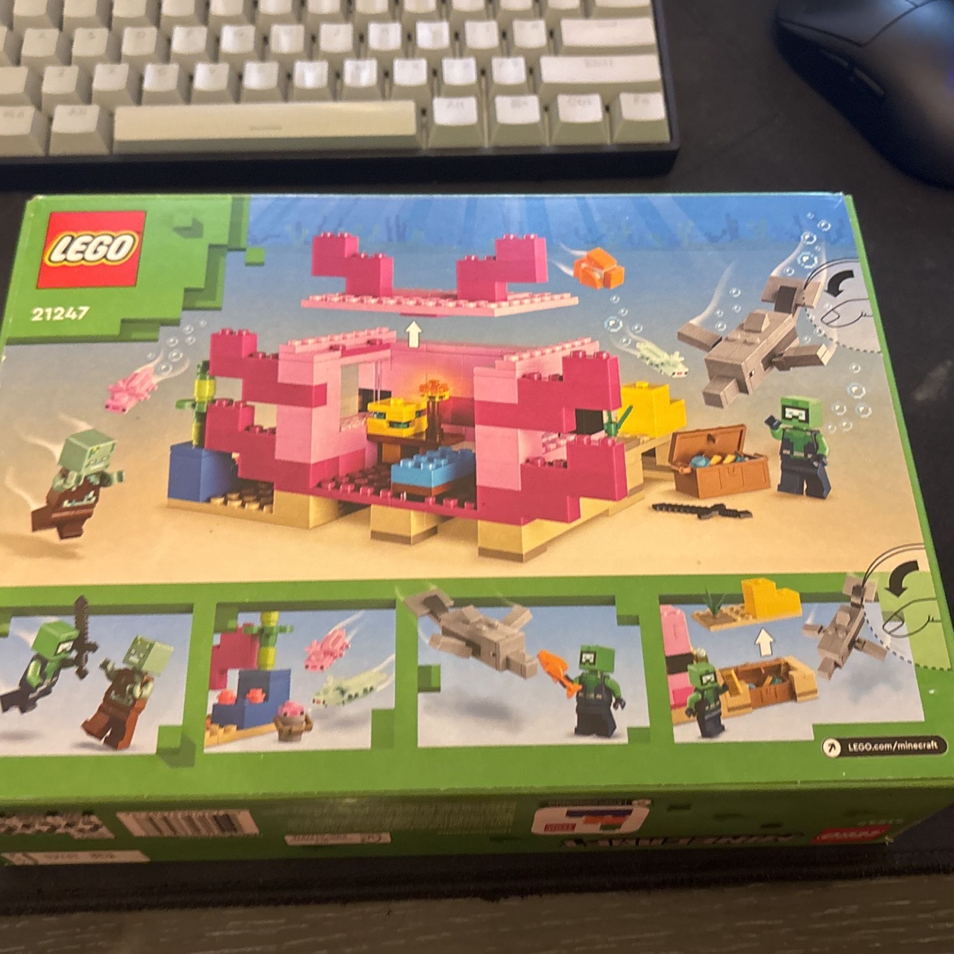 Lego Minecraft Axolotyl