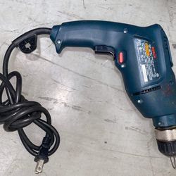 Electric Drill With Reversible Beet