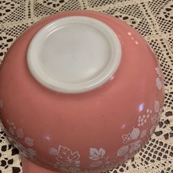 Vintage Pink Gooseberry Pyrex Nesting Bowl