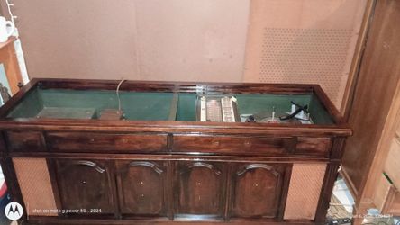Vintage Magnavox music console
