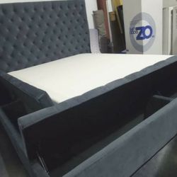 King Hunter 4pc Bedroom Group