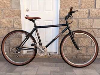 Vintage 1992 Trek 950 Made in USA. Fully restored.