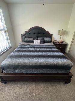 King Size Manhattan Bed + 2 Matching Nightstands - $650 OBO