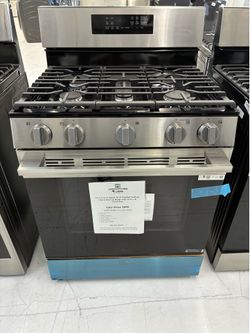 SUMMER FATHER’S DAY SALE 😎👨🏻‍🦱 SAVE $800 OFF MSRP on a Smart WiFi ProBake Convection Gas Range Stove