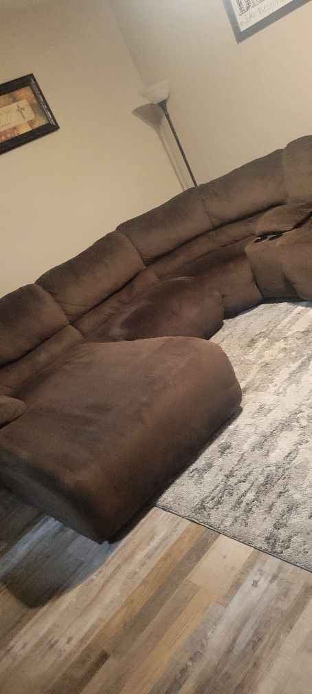 Brown Sectional Couches Reclines