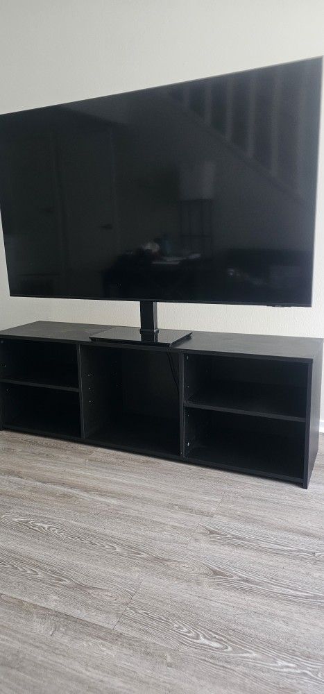 Samsung 65 In Crystal TV and Stand