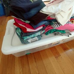 Girls Winter Clothes So,e 6/7 30 Items 