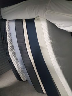 Mattress Sale All Different Size!! Like New TOP Brand Name !!!!