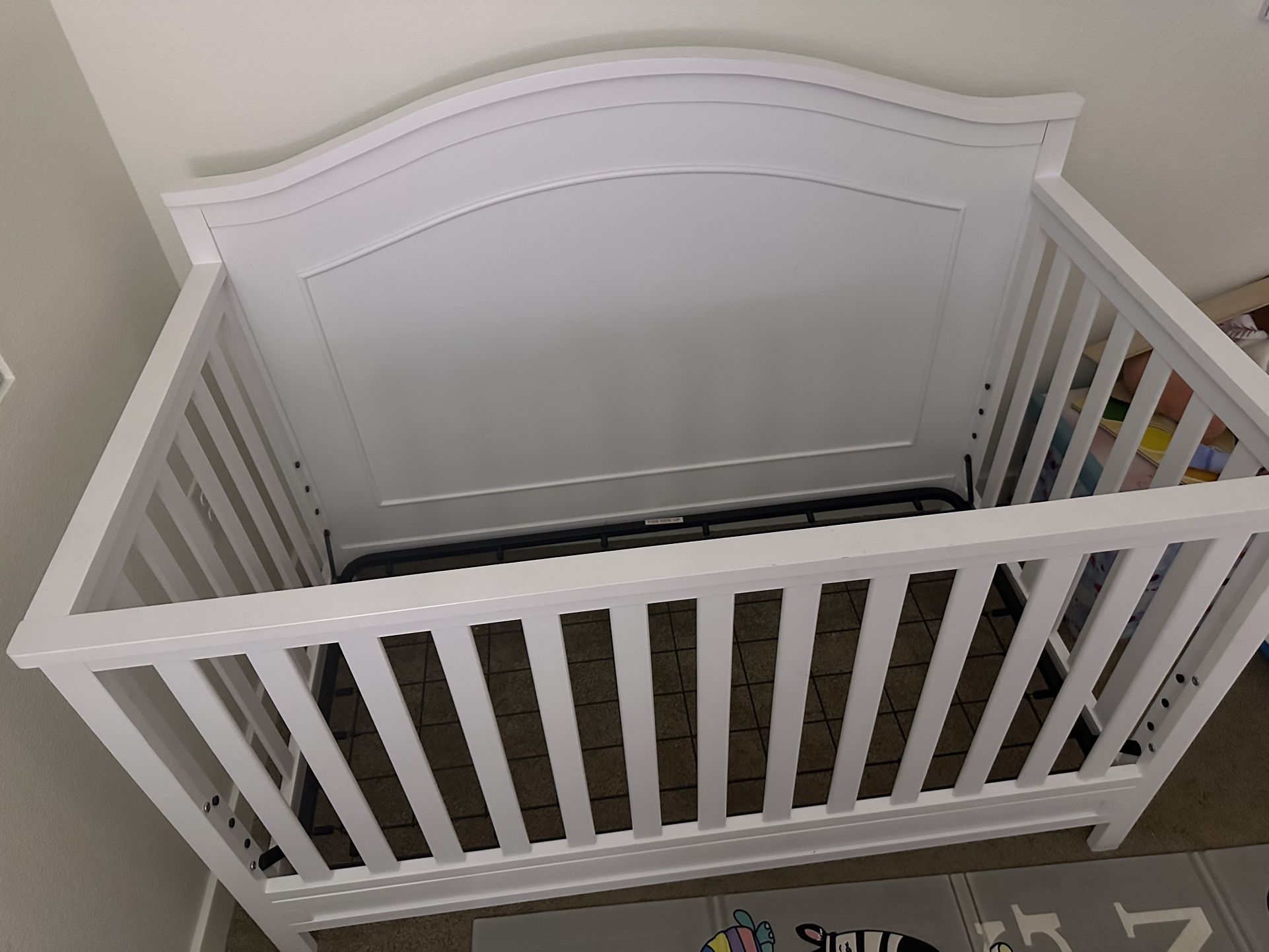 Davinci 4 in 1 Convertible Crib White