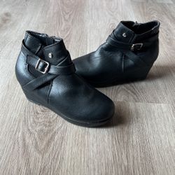 Michael Kors Girls Wedge Boots