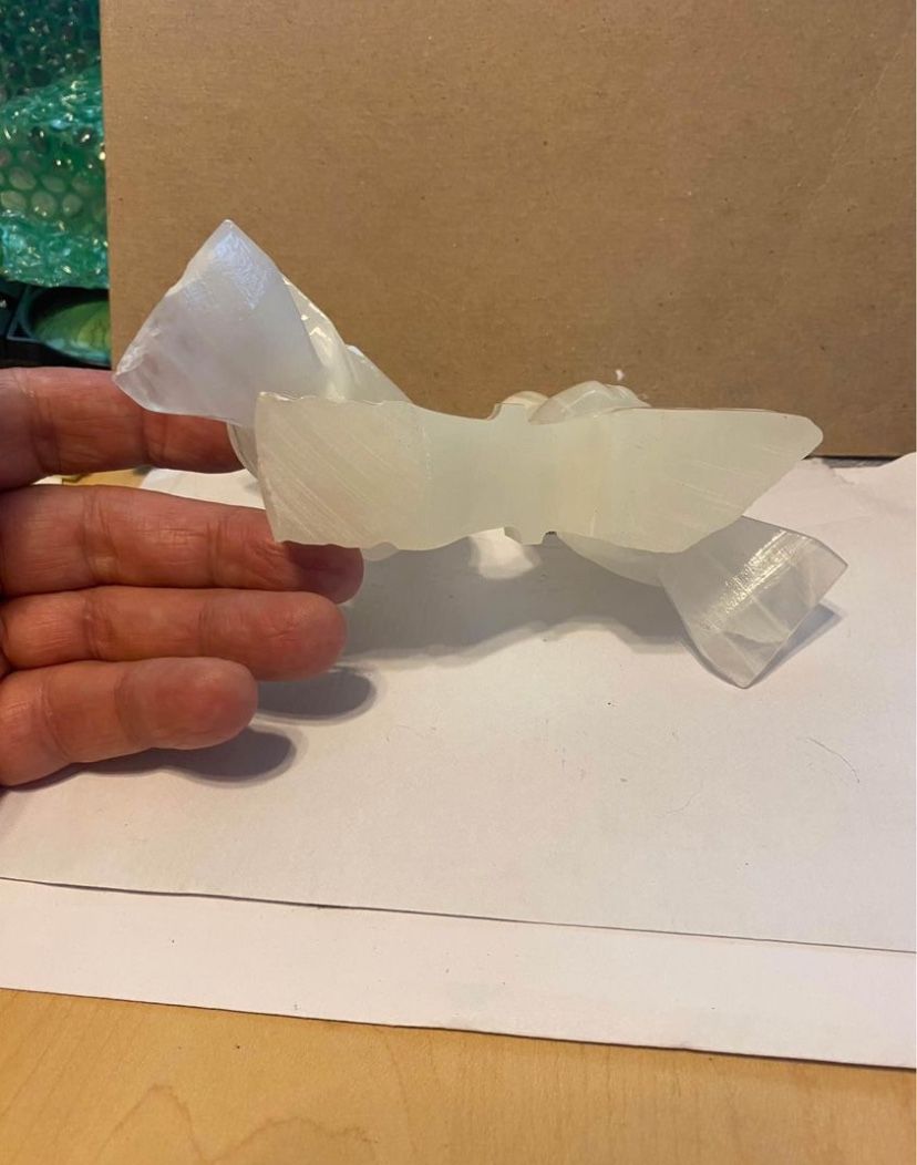 Stone Carved White Onyx Dove Statue 3 1/4” tall