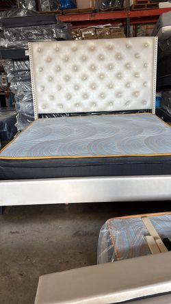 New king bed for $399