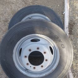 2 Toyo Tires Ford F-450