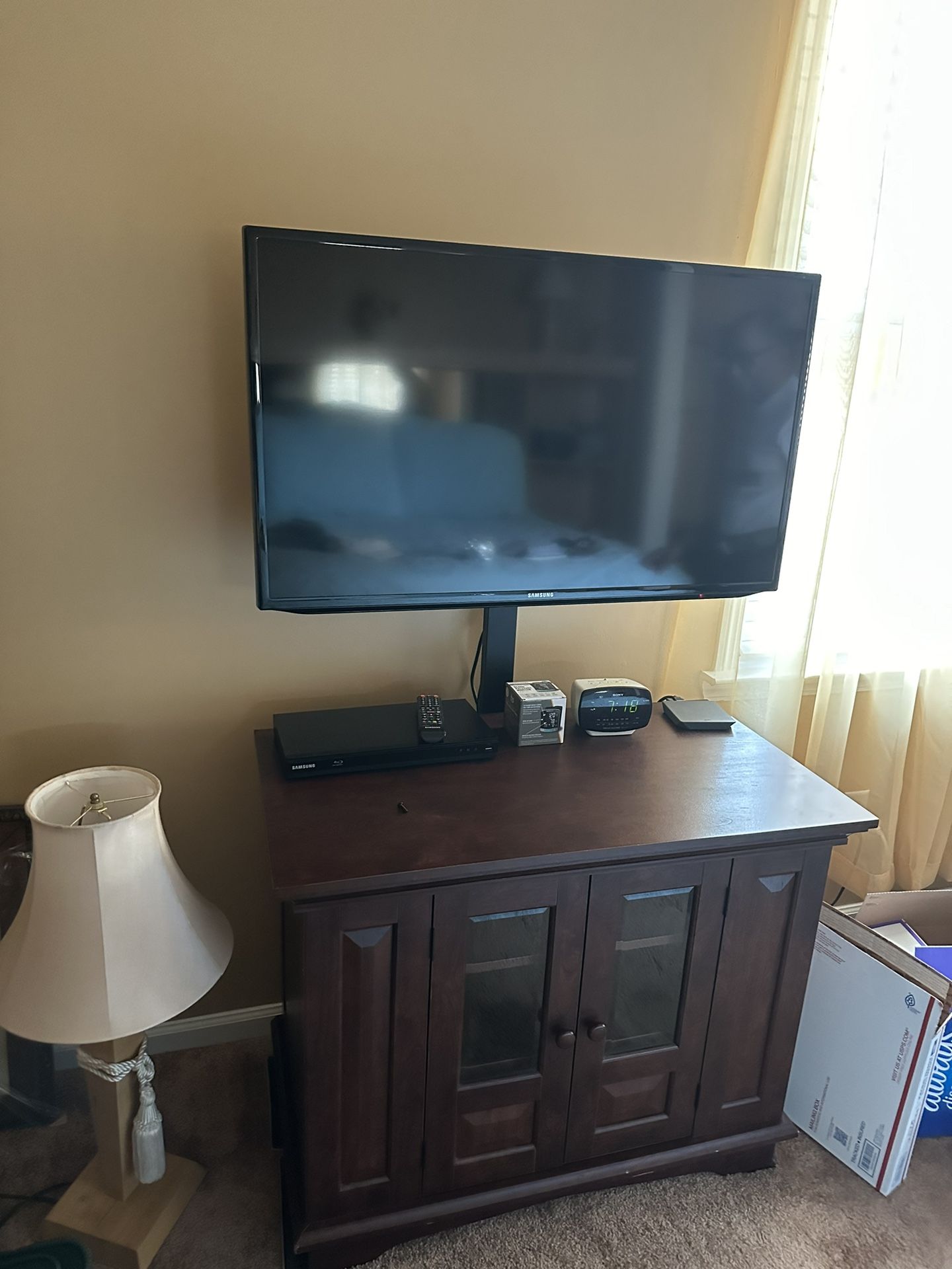 42” Samsung Tv With Wooden Stand