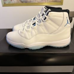 Air Jordan 11 Retro Size 10 