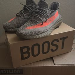 Yeezy350 Beluga v2