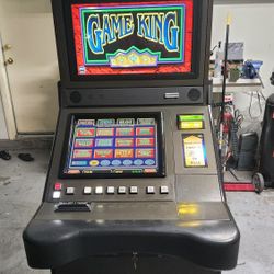 Game King Slot Machine 
