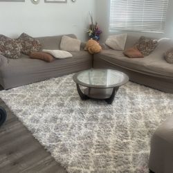 Round Coffee Table 
