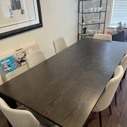 Dining room table 
