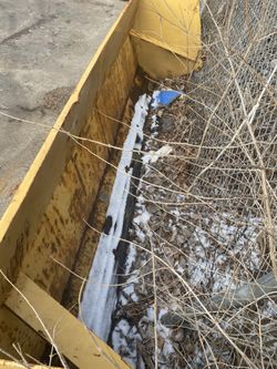 Snow pusher box