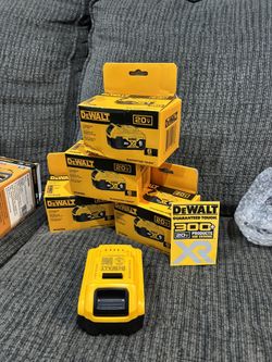 Battery dewalt 6Ah new