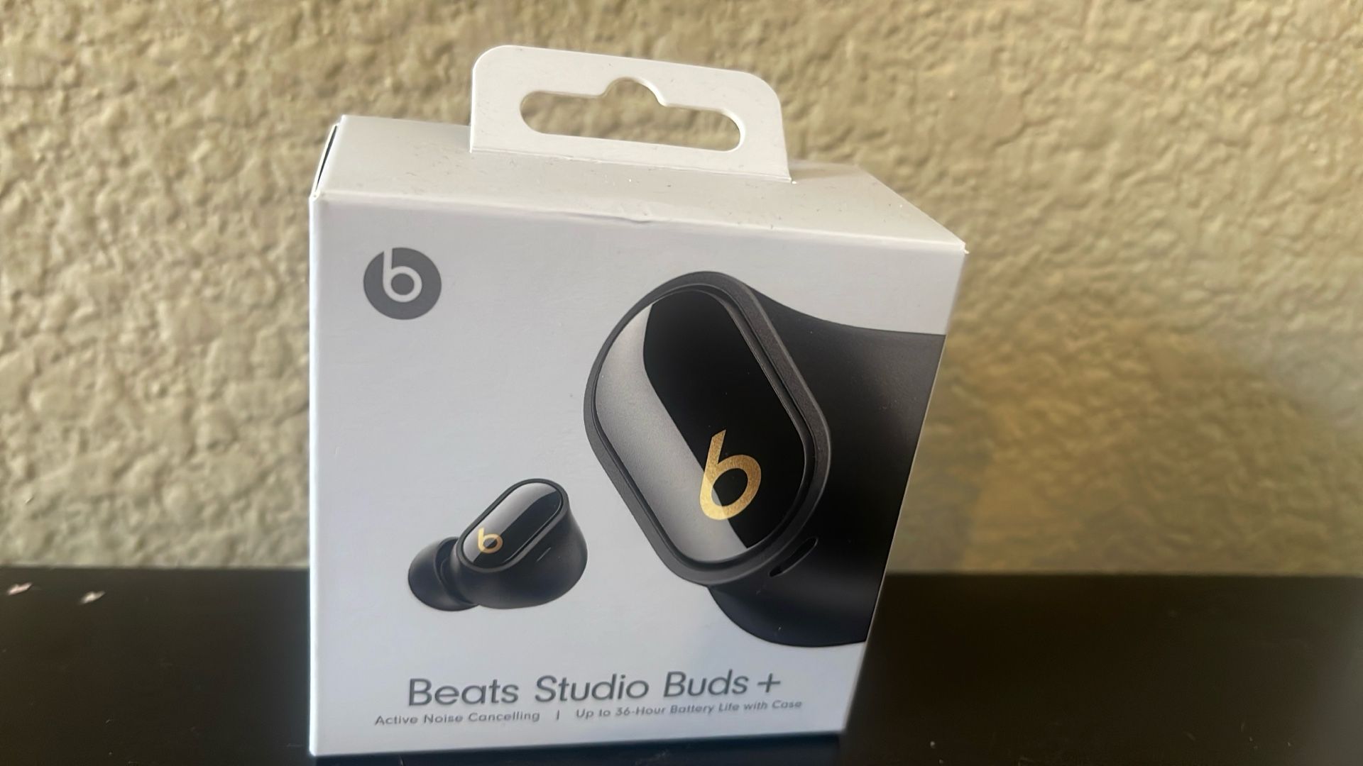 Beats Studio Buds+ 