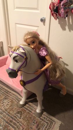 Rapunzel and battery operated Maximus horse