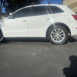 2010 Audi Q5 $3300 Or Best Offer 