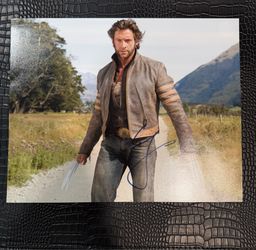 🐺 Hugh Jackman “Wolverine” Autographed Photo + Canvas 24x36 w/ COA – X-Men Collector’s Piece 🐺  Own an iconic piece of Marvel history with this incr