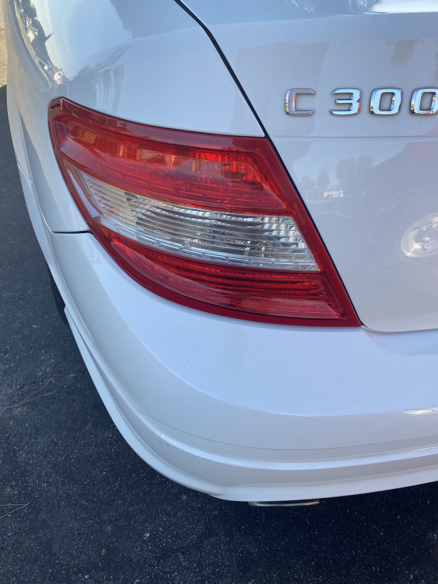 Rear Tail Lights For 2008 Mercedes-Benz C300. $80