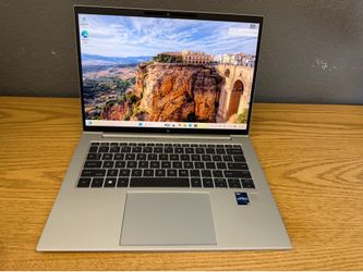 HP Elitebook 1040 14 inch G9 NoteBook PC