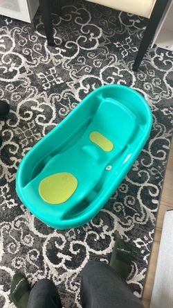 Free baby bathtub