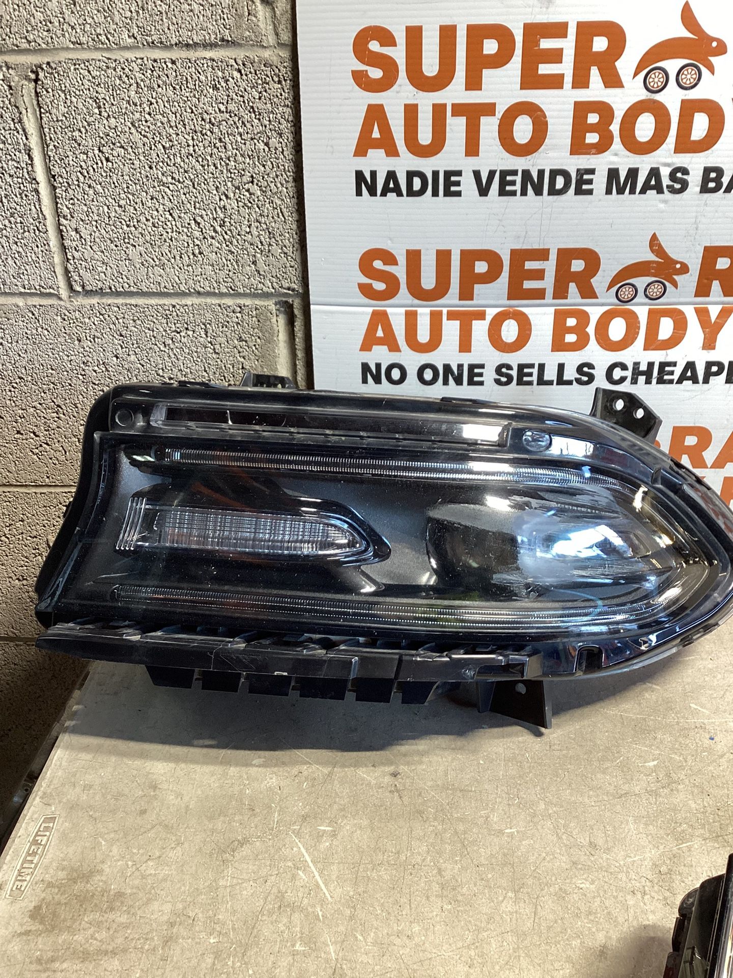 2016 Dodge Charger Driver HID Xenon Headlight Original OEM 2023