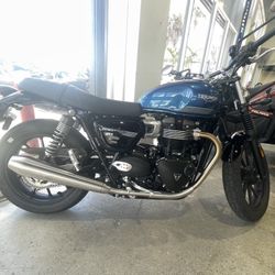 2022 Triumph street Twin 