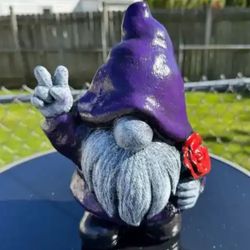 The Peace And Love Gnome
