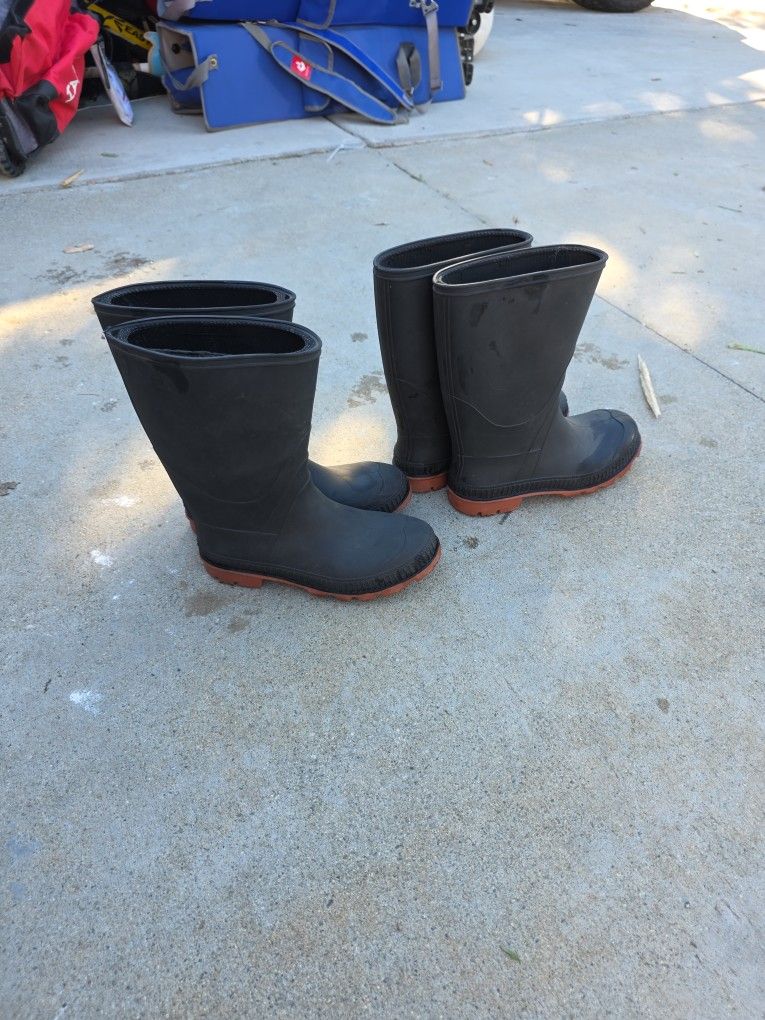 YOUTH RAIN BOOTS