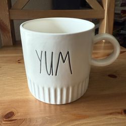 Rae Dunn “YUM” Mug – 20 oz