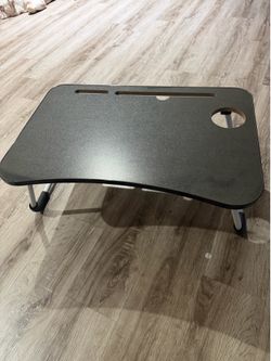 Laptop desk