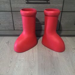 Red big boots