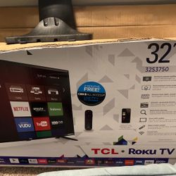 32in TCL Roku TV With Stand 