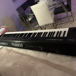 Vendo Piano Roland RD300-GX