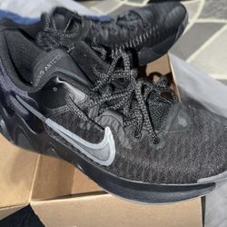 Giannis Immortal Basketball Shoes