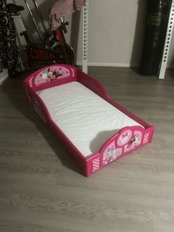Brand new  Disney Minnie Mouse Plastic Sleep and Play Toddler Bed