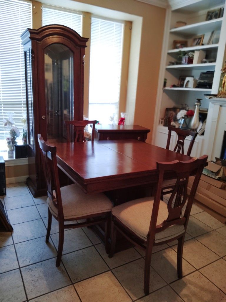 Dining Room Set