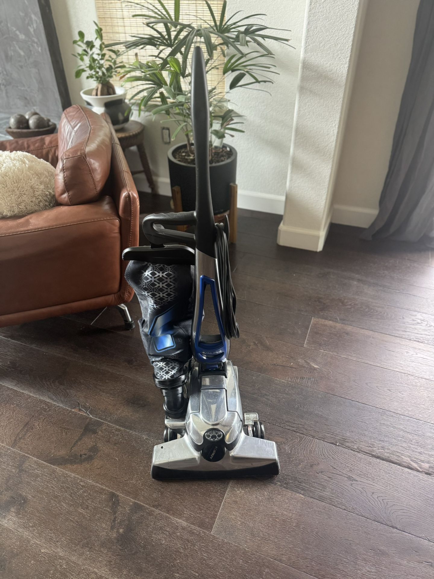 Kirby Avalir2 Multi Surface Shampoo System